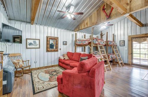 Wellborn Apartment | Rustic Lake City Studio Near Ichetucknee Springs!