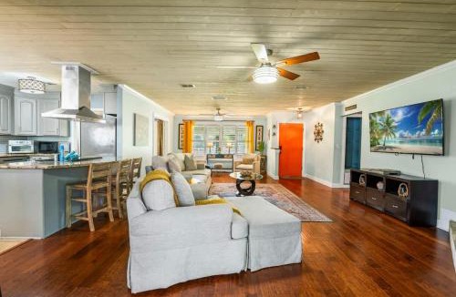 Fruit Cove House | Saint Johns Oasis - Pool Hot Tub Grill