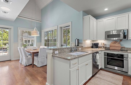 WaterSound Beach House | Salt Box Lane Retreat | Private Beach | Golf Cart/Bikes Provided