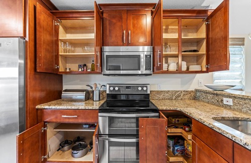 Isle of Palms House | Saltwater Pool I Firepits I Large Fenced Backyard I 4 Miles to Beach