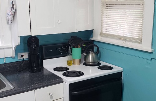 River District House | Salty Beaches! Centrally Located. Perfect Getaway!