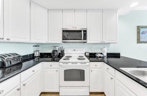 Gulf Shores Apartment | San Carlos 604