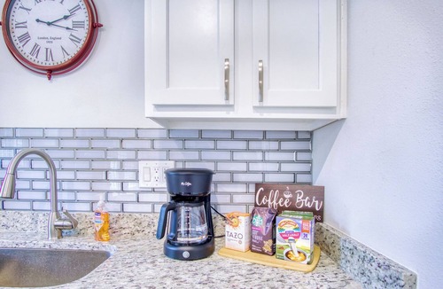 San Jose House | San Marco Retreat~Fam Trip Tranquil Oasis~Home plus studio~Sleeps12~5Br