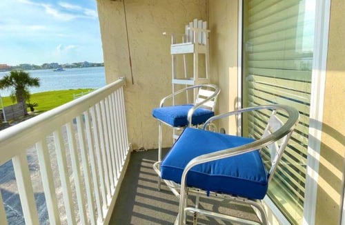 Villa Sabine Condo | Sand Dollar W204 Inexpensive Bayfront Escape! 2,3 & 4-Night Getaways