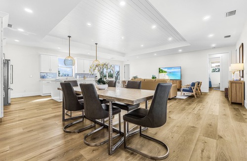 Sanibel House | Sanibel! 4bd/3ba 5bds 1-min walk to private beach!