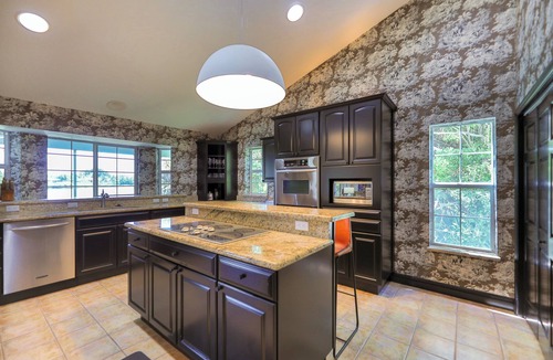 Del Sega House | Sanibel Sunrise - Bayfront home, short walk to the beach!