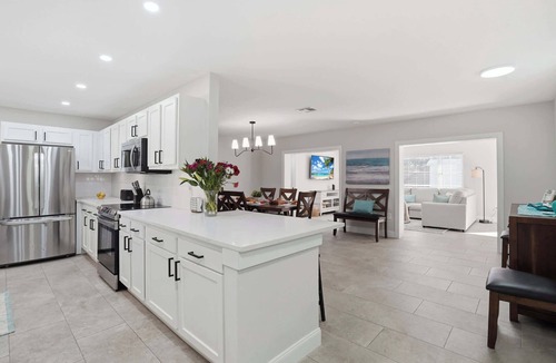 Sarasota Springs House | Sarasota Springs Pool Retreat | Heated Pool Pet-Friendly Near Siesta Key