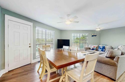 Surf Side Shores House | Sea Shell
