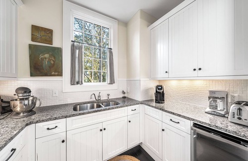 Rosemary Beach Cottage | Seaglass Cottage & Carriage House - Rosemary Beach - Complimentary Access to RB Fitness and Tennis
