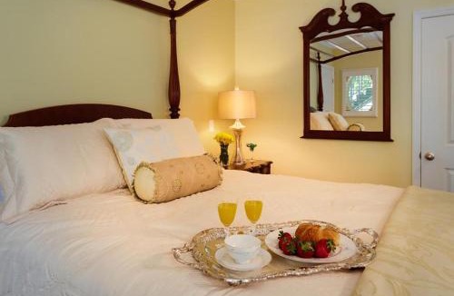 Melbourne Beach Bed & Breakfast | SeaGlass Inn