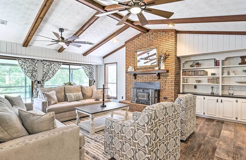 East Tallassee House | Secluded Waterfront Getaway w/ Private Dock!