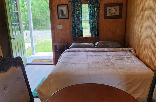 Thibodaux Cabin | Serene 1-bedroom cabin with AC in charming Thibodaux