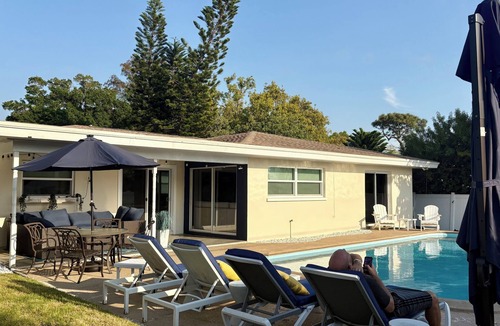 Clearwater House | Serene 3-bedroom house with AC and saltwater pool in charming Clearwater.