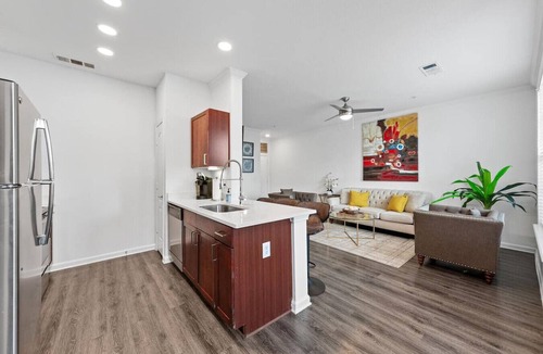 Southside Apartment | Serene Bliss: Stylish 1BR Unit in Resort Complete