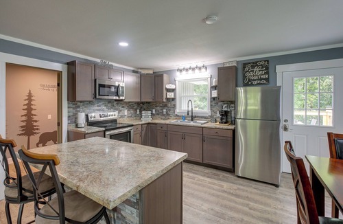 Bryant House | Serene Bryant Retreat w/Private Hot Tub!