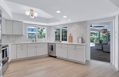 Biggar House | Serene Pool & Spa Home near Sanibel Island, Beaches and Downtown Fort Myers.