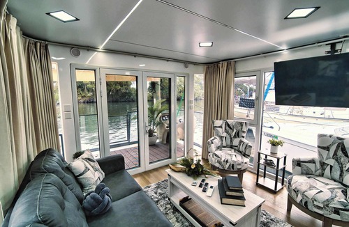 Merritt Island Boat Rental | Shangri La: Waterfront Boat Bungalow with Resort Access!