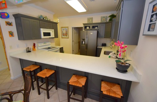 Gulf Shores Condo | Shopping ~ Dining ~ Fun in the sun 🌞 Hurry, Don't Walk, RUN! 🌴