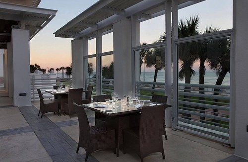 Brush - Stewarts Apartment | Short Distance From The Well Known Sites! Pool