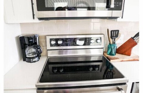Freeport Cottage | Short drive to the beautiful 30-A beaches! Cozy Riverwalk Landing Cottage 5-E