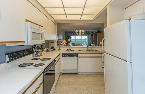 Vanderbilt Beach Condo | **SHORT/LONG TERM RENTAL**BREATHTAKING VIEW IN BEAUTIFUL BAYPOINT**