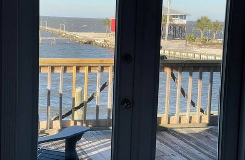 Fort Morgan Pines House | Short walk to the beach! Great fishing from front yard!