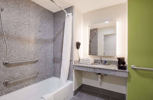 Saraland Hotel | Sleep Inn & Suites North Mobile Saraland