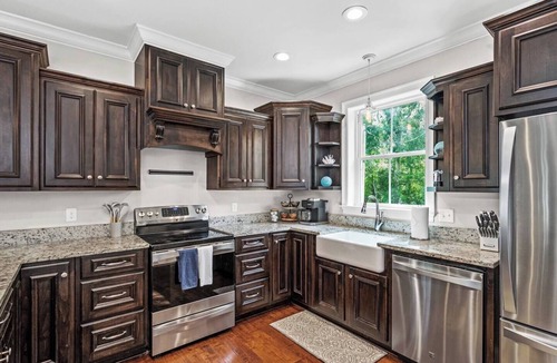 Fairhope House | Sleeps 12! Have a great time on the River with big porch and pier on the water!