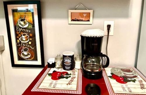 South 7th Ward House | Sleeps 16 Bring the Family Walk to Bourbon Street!