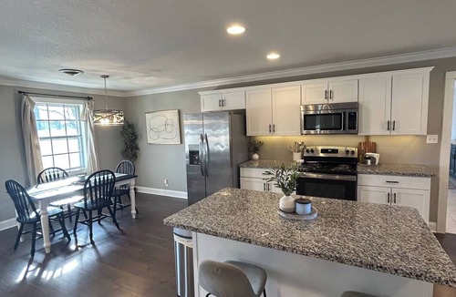 Albertville House | Sleeps 6-8; Across from Sand Mountain Park