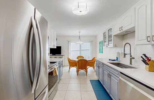 Whitney Beach House | Snowbird-friendly townhome with shared pool, WiFi, & central AC - near the beach