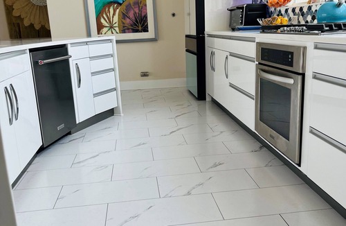Pensacola Beach House | Sol LaRu- direct Gulf/BeachFront White Sand Beaches Contempory Home