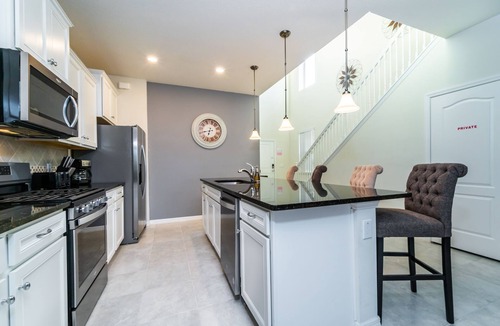 Loughman House | Solterra Resort Pool & Spa, Games Room, Lake View & Extensive Resort Amenities