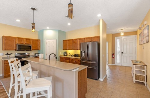 Watersong House | South facing pool and spa, gamesroom, gated community close to Disney World