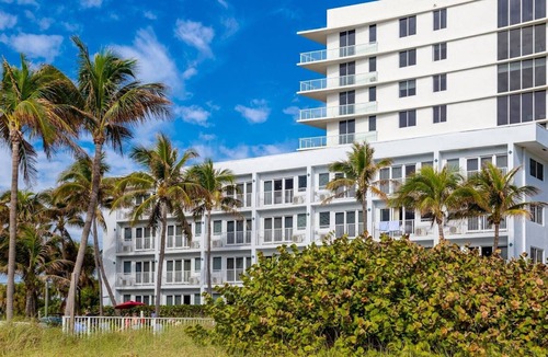 Pompano Beach Resort | South Florida Beach Escape with Cozy Studio at Sea Gardens Resort