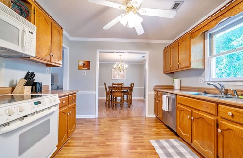 Decatur House | Space and Comfort at Crandon House