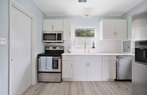 Merritt Island House | Space Coast Coastal Hideaway - Close to Hospitals & Shopping