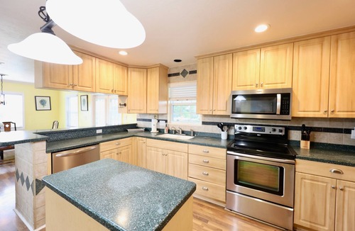 Saint James City House | Spacious 2-bedroom upstairs unit in a house surrounded by nature in Pine island