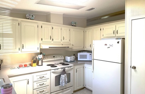 Fussels Corner House | Spacious 2 bedroom, 2 bath bungalow with all the amenities in Schalamar Creek