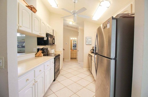 Murex Lakes House | Spacious 3/2 pool home on Sanibel Island - 10 min walk to beach - Lily Pad