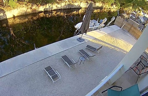 Twin Lakes House | Spacious 3 bedroom house with AC, WiFi in serene Key Largo