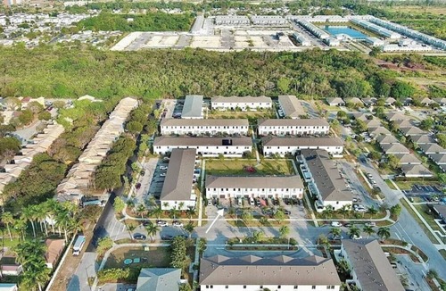 Florida City House | Spacious 3-bedroom townhome in peaceful Florida City with AC