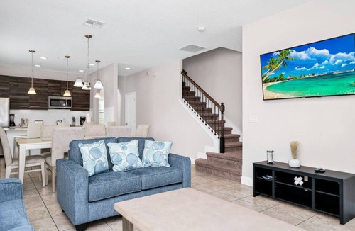 Haines City House | Spacious 3BR+Den with Pool, Near Disney & More