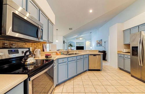 Orange Tree Villa | Spacious 4 Bed South Facing Pool Villa Near Disney