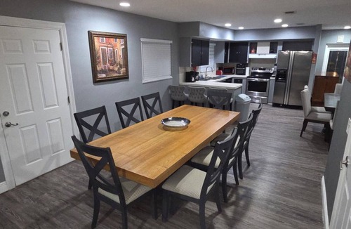Lake Magdalene House | Spacious 4 Bedroom 2 Bathroom Home with Heated Pool With Lake In The Back