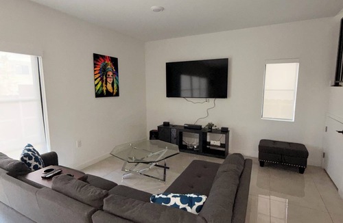 Florida City House | Spacious 4-bedroom house in wonderful Florida City with AC