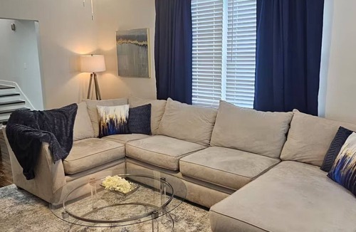 St. Bernard Area House | Spacious 4-bedroom house in New Orleans with AC