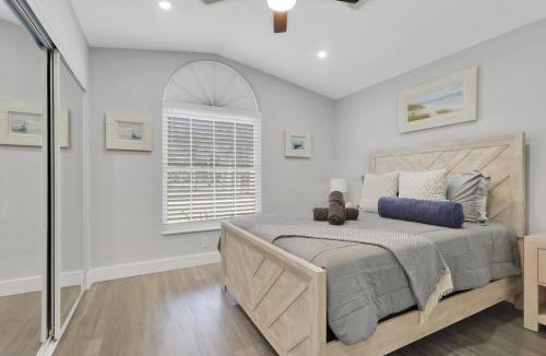 Rural Estates House | Spacious 4BR Home with Heated Pool & Pickleball Court