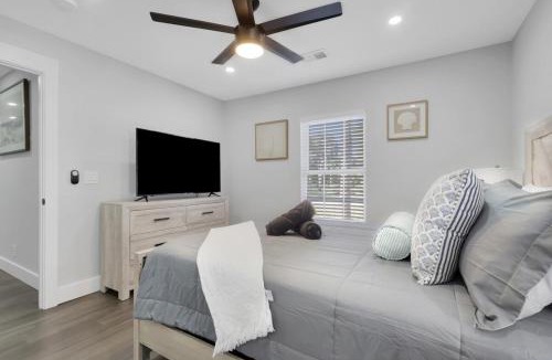 Rural Estates House | Spacious 4BR Home with Heated Pool & Pickleball Court