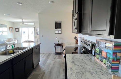 Rockledge House | Spacious 5-bedroom house with AC, WiFi in fantastic Rockledge